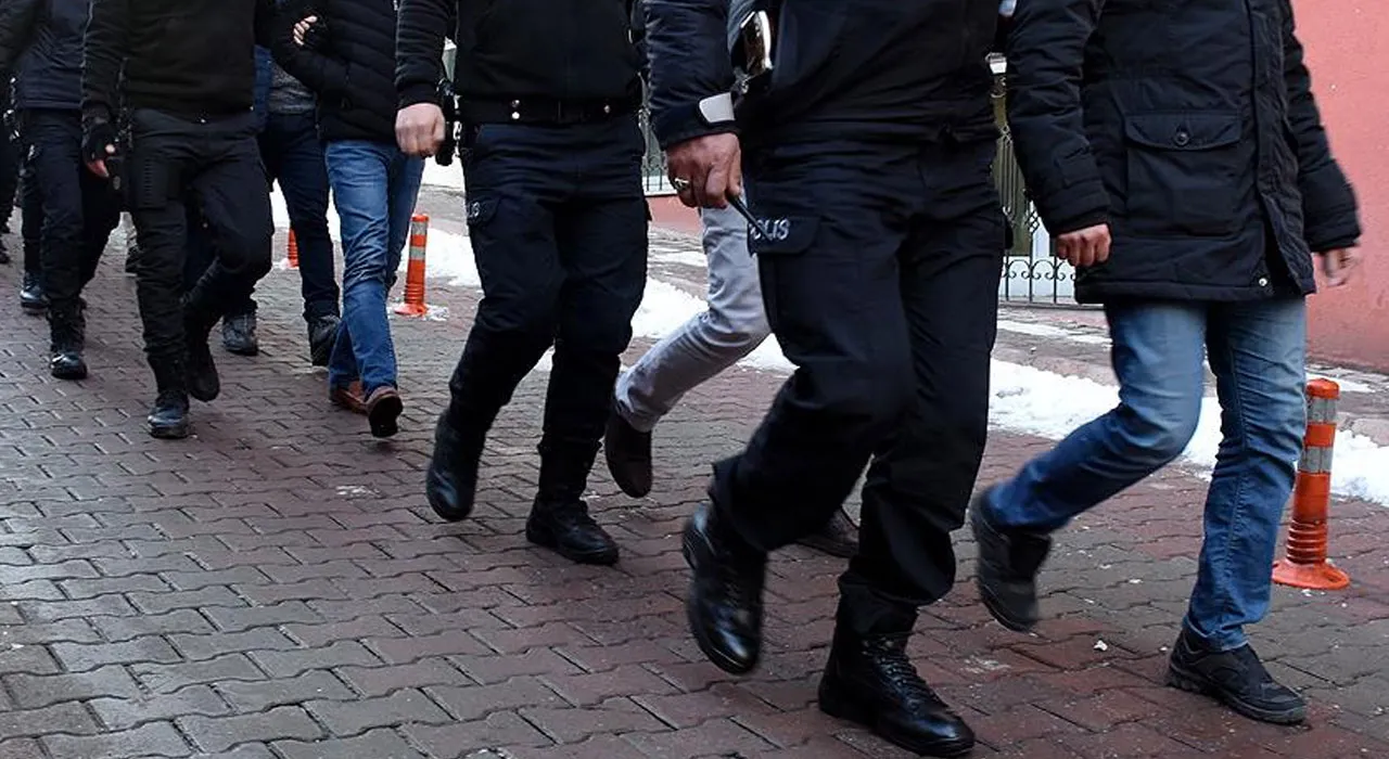 Konya'da suç örgütlerine operasyon! Çok sayıda gözaltı var