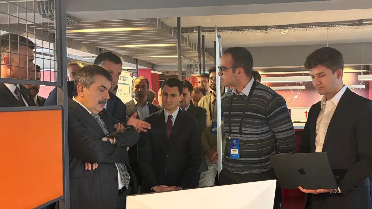 Milli Eğitim Bakanı Yusuf Tekin: Her teknik yeniliğe şüpheyle bakılmamalı 