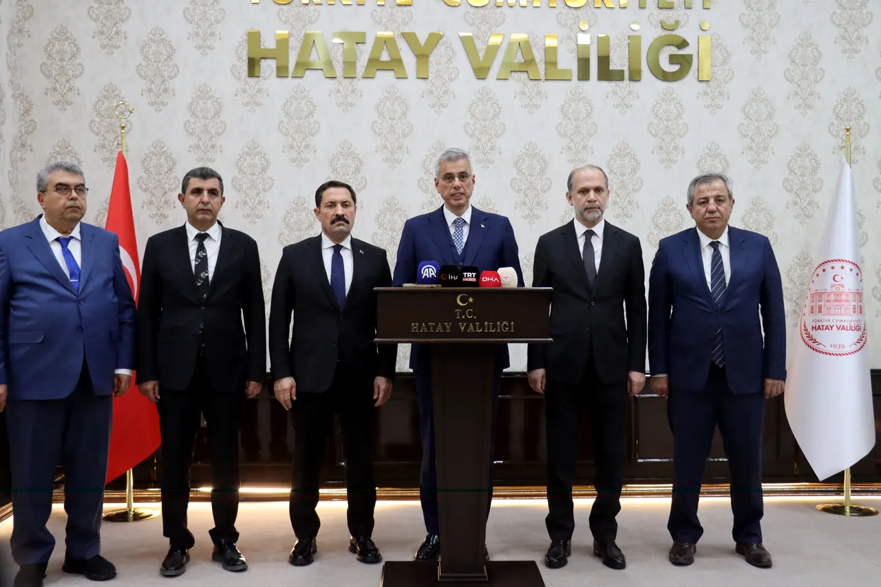 1000 yataklı şehir hastanesi için tarih verildi! Bakan Memişoğlu Hatay'da duyurdu