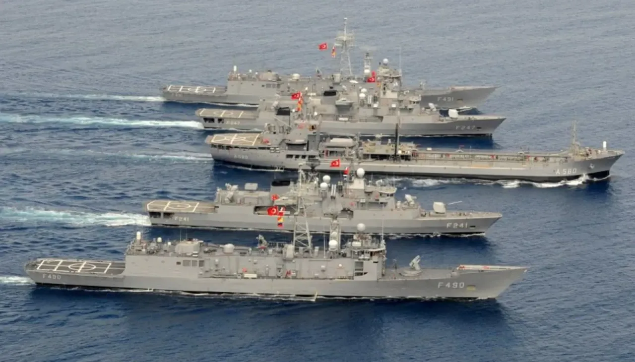 Alman basınından Türk askerine övgü! "En zor zamanlarımızda bir ilk gerçekleşecek" diye manşet attılar