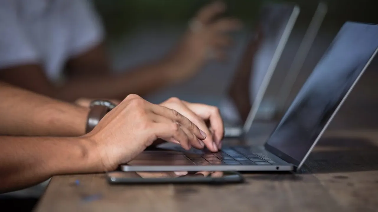 DAMPERLİ KAMYON VE EKSKAVATÖR ÇALIŞTIRILMASI HİZMET ALIMI