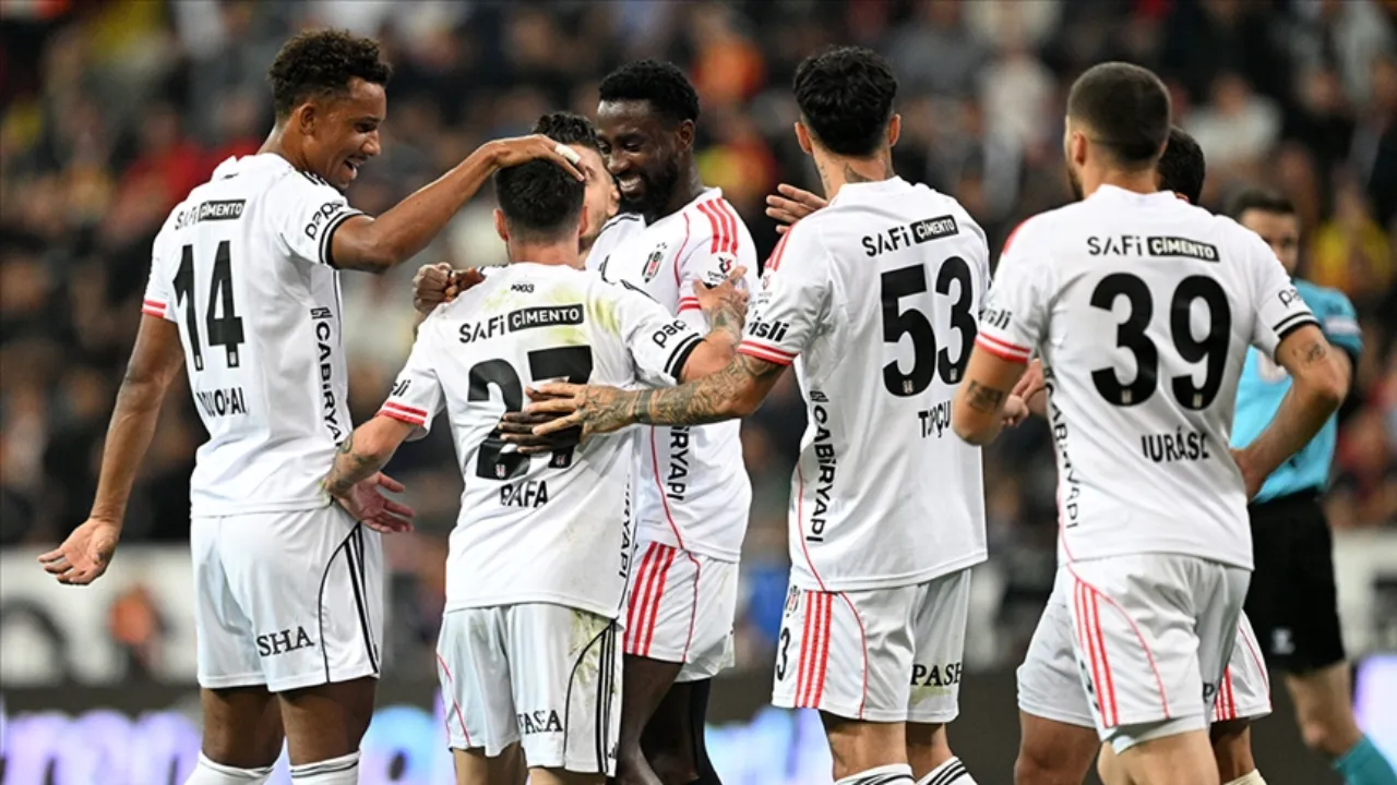 İlk 11 belli oldu! Kocaelispor-Beşiktaş maçı hangi kanalda, saat kaçta? Şifresiz canlı yayın bilgileri