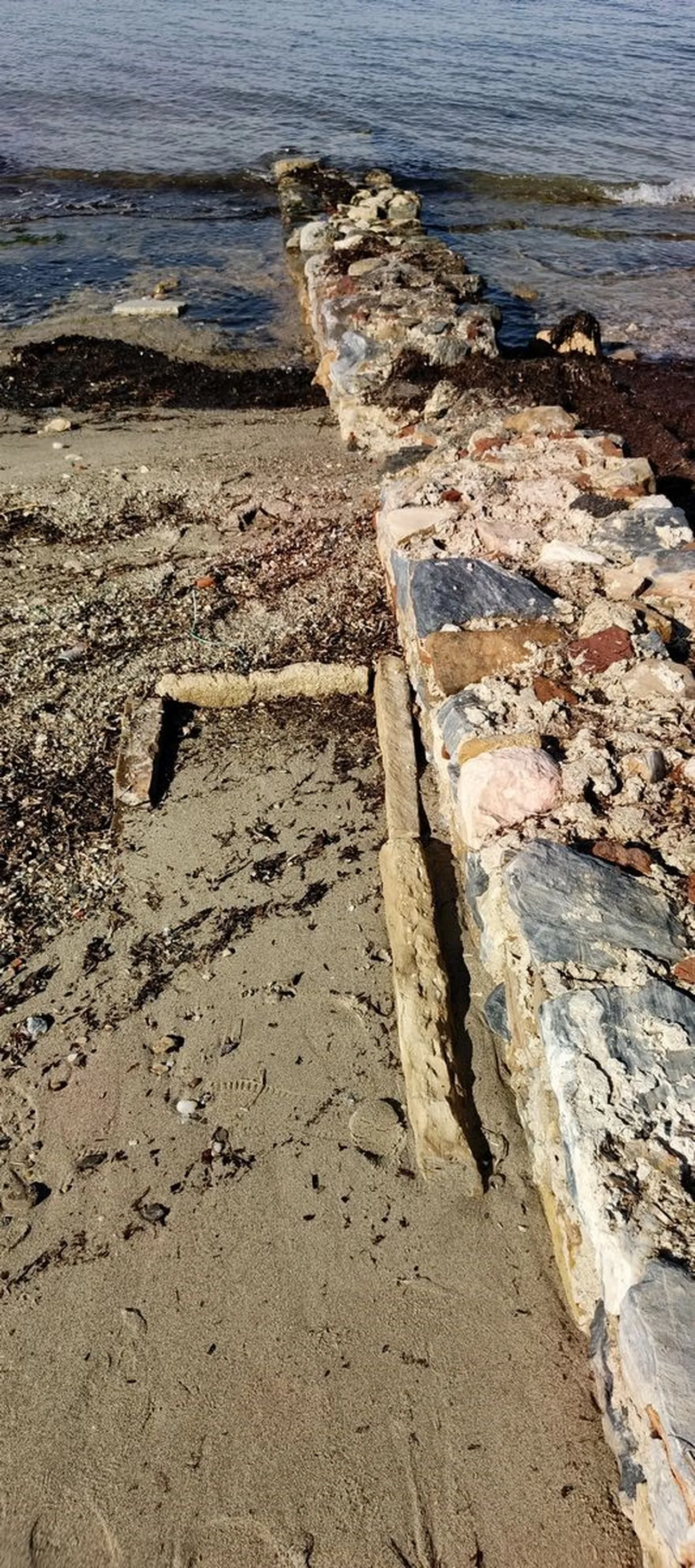 Keşif üstüne keşif! Liman bulunan yerden şimdi de mezar çıktı