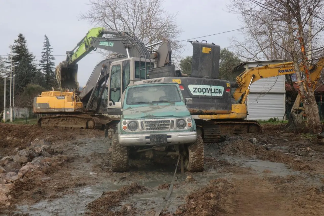 Kurtarmaya gelen çamura battı! Çalışmalar 6 günde ancak bitti