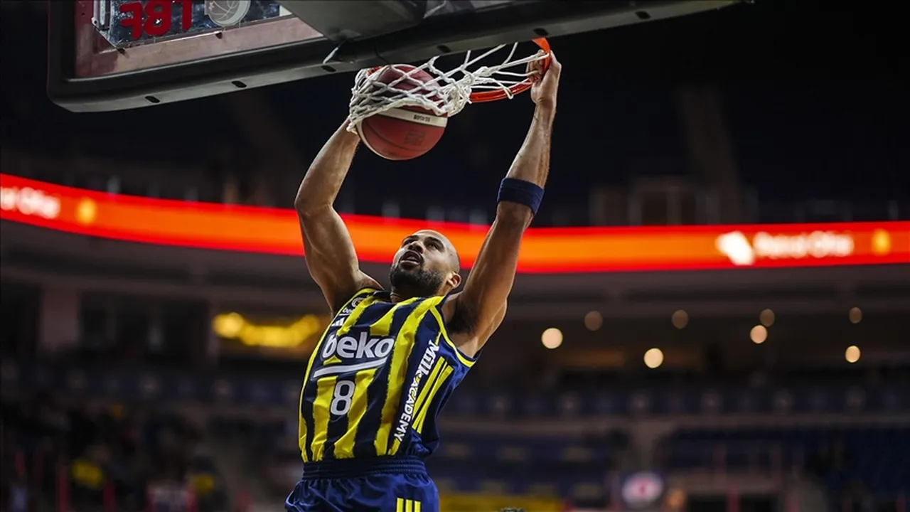 Paris-Fenerbahçe Beko basketbol maçı hangi kanalda? Maç saati ve canlı yayın bilgileri!