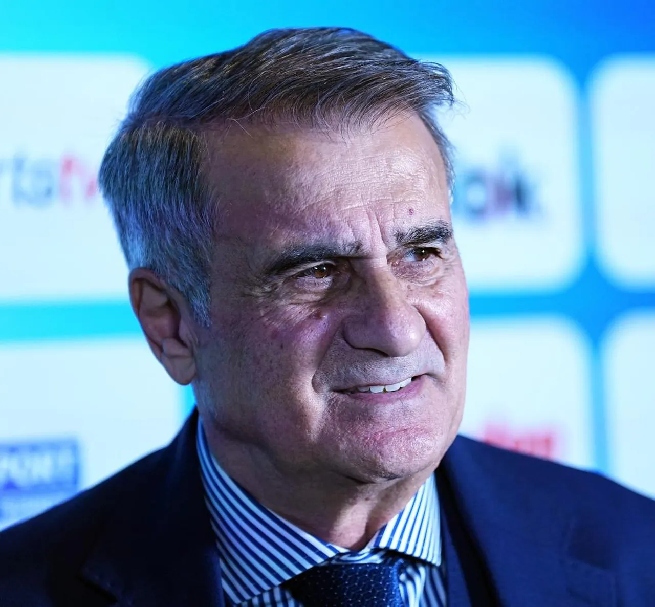 Şenol Güneş, son olarak Trabzonspor'u çalıştırdı.