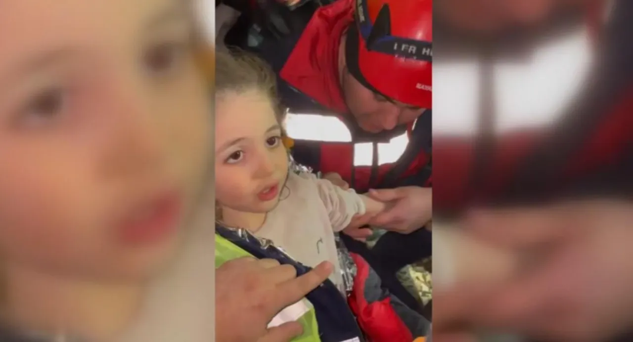 3 yıl geçti, o el hiç bırakılmadı! 6 Şubat depremlerinin hafızalara kazınan kareleri