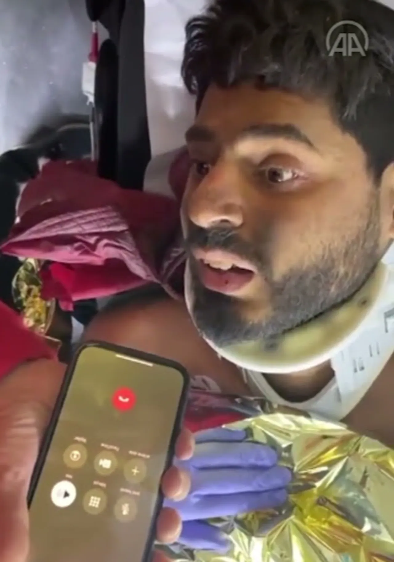 3 yıl geçti, o el hiç bırakılmadı! 6 Şubat depremlerinin hafızalara kazınan kareleri