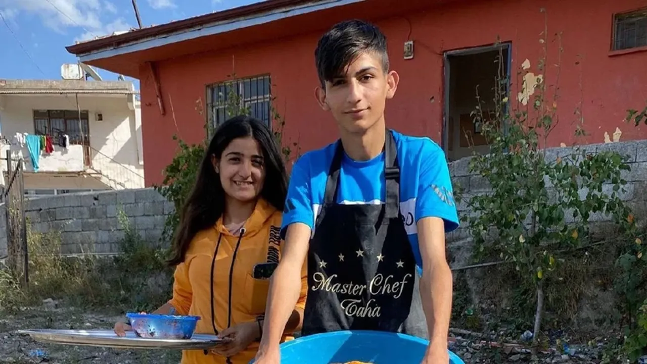 Taha Duymaz ve kardeşi