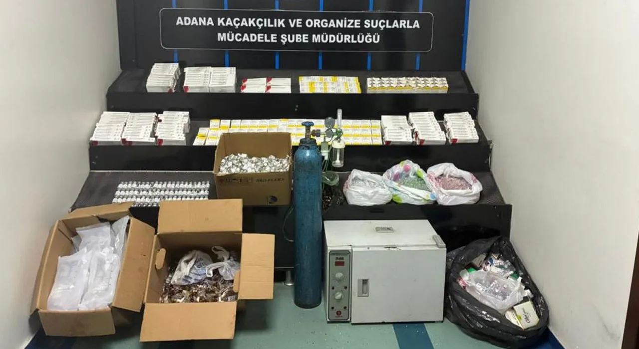 Adana'da kaçak ilaç operasyonu! Bir evden binlerce paket çıktı