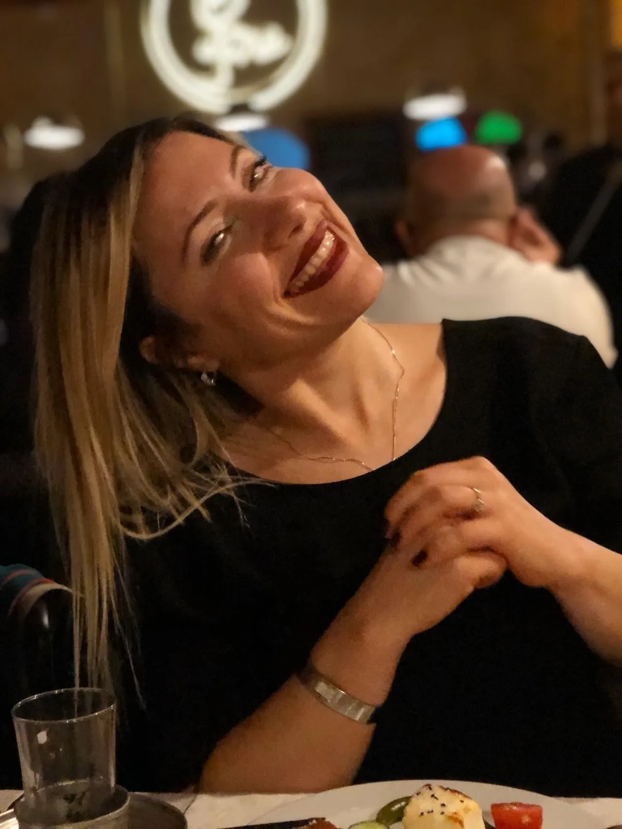 Balkondan düşerek ölen Sezay Koçak’ın davasında bir takipsizlik kararı daha: İtme gücü yok