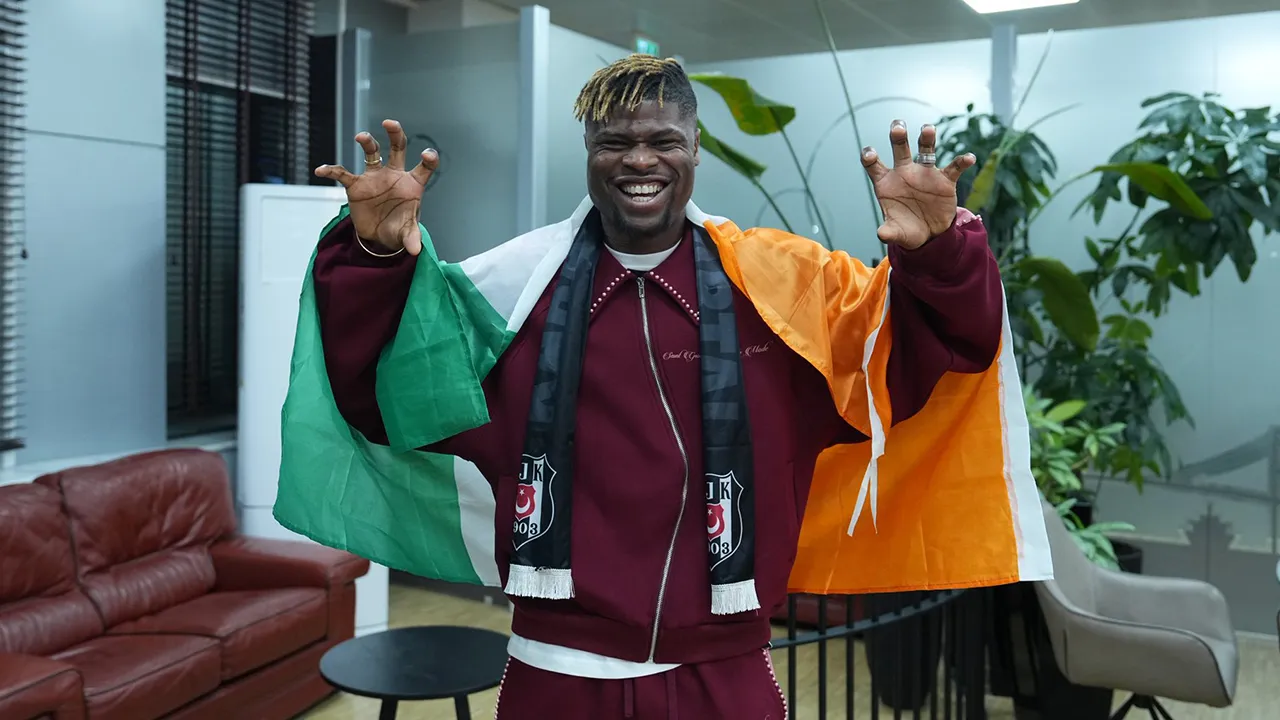 Beşiktaş, Emmanuel Agbadou'yu açıkladı! Yıldız futbolcu İstanbul'da!