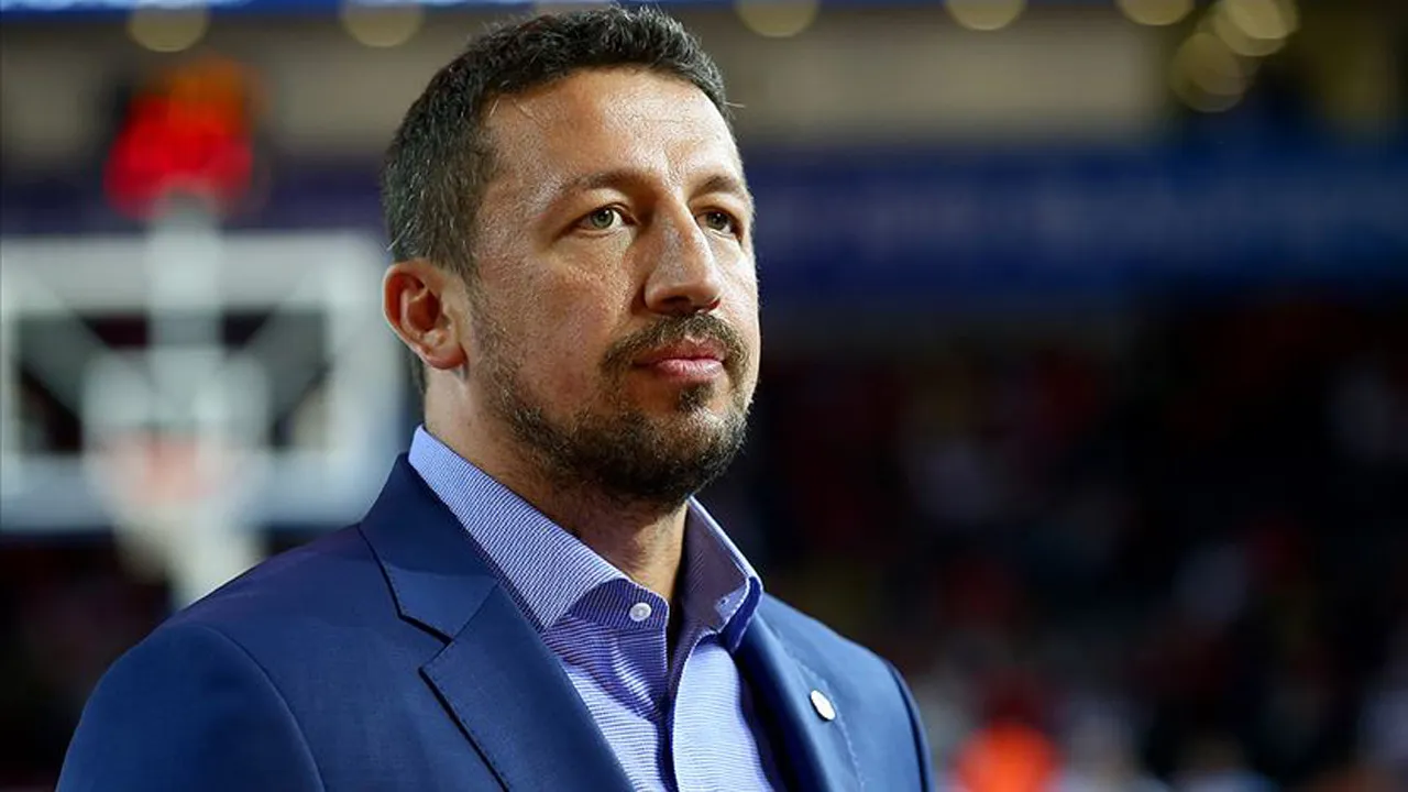 Hidayet Türkoğlu'ndan 6 Şubat mesajı: Yüreklerimizdeki acısını koruyor