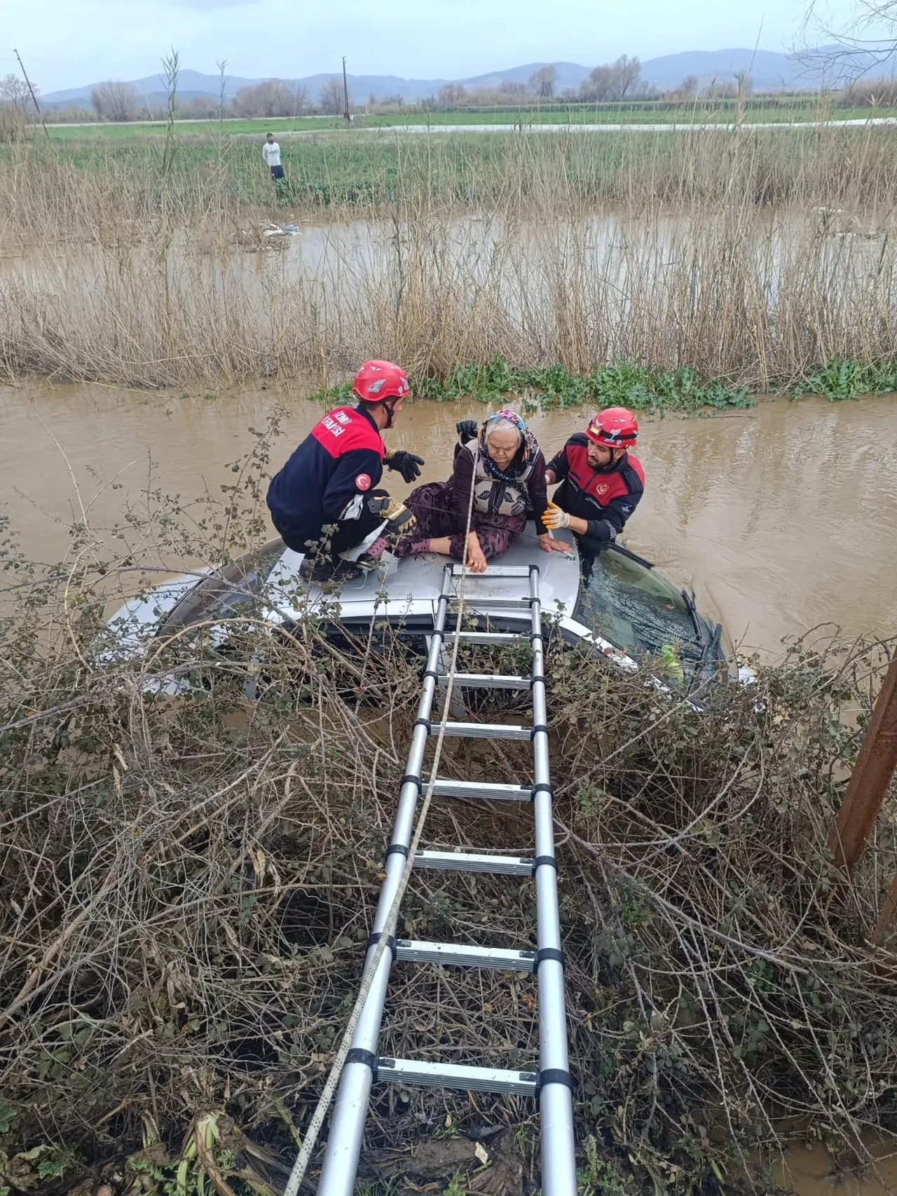 İzmir’de dere sularına kapılan 8 yaşındaki Berivan'dan acı haber! Son anları yürek yaktı