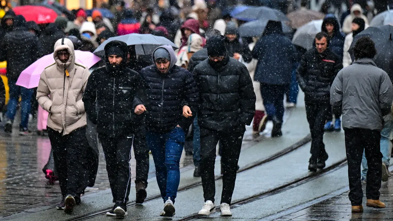 Meteoroloji 28 ili sıraladı! Hem kar hem sağanak: İkisi birden geri dönüyor 