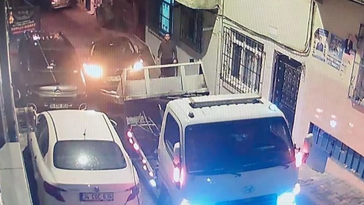 Otomobil kurtarmaya geldi! 13 araca zarar verdi