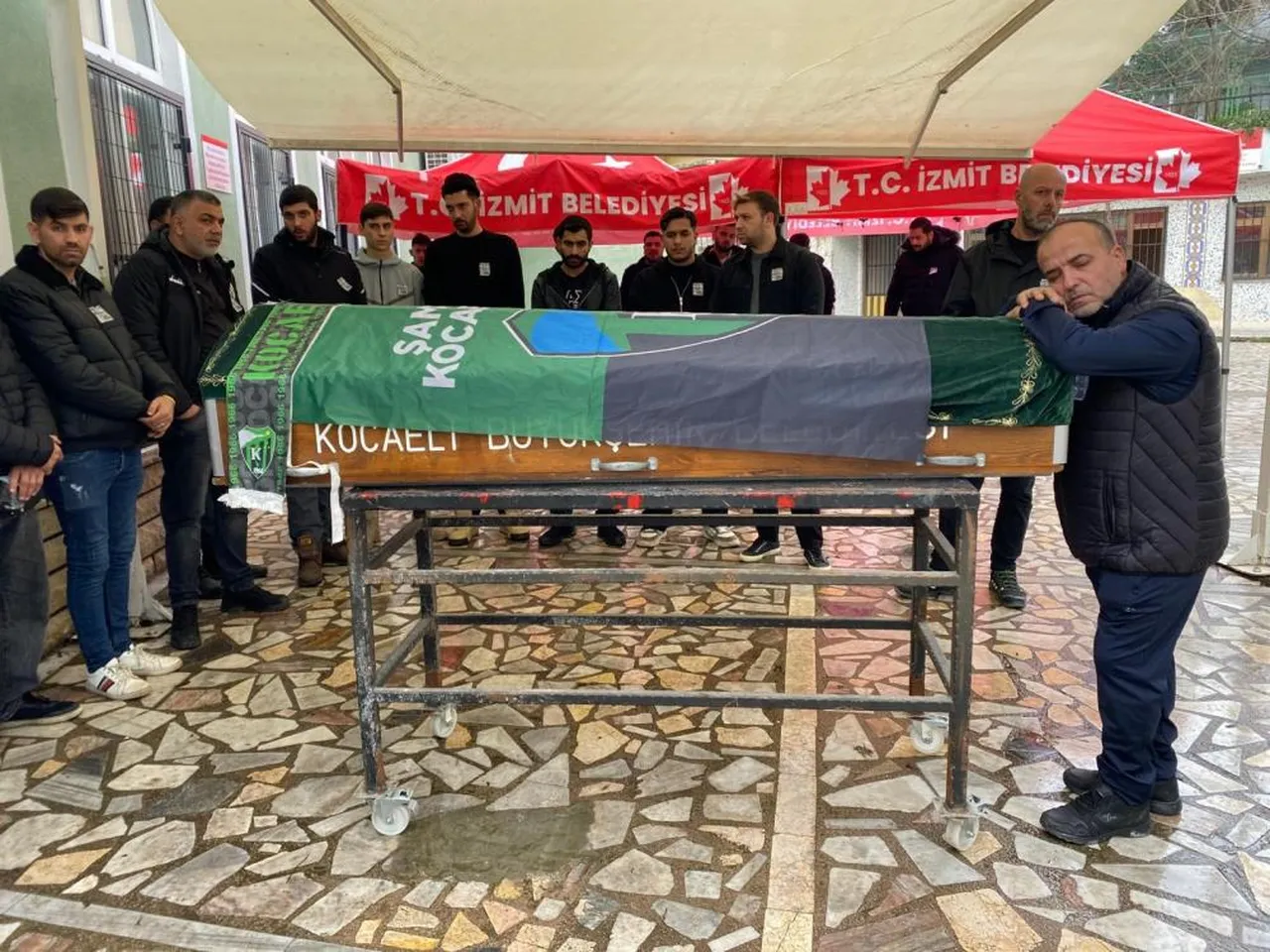 Kocaelispor taraftarı Harda Kaçmaz'a İzmit'te veda