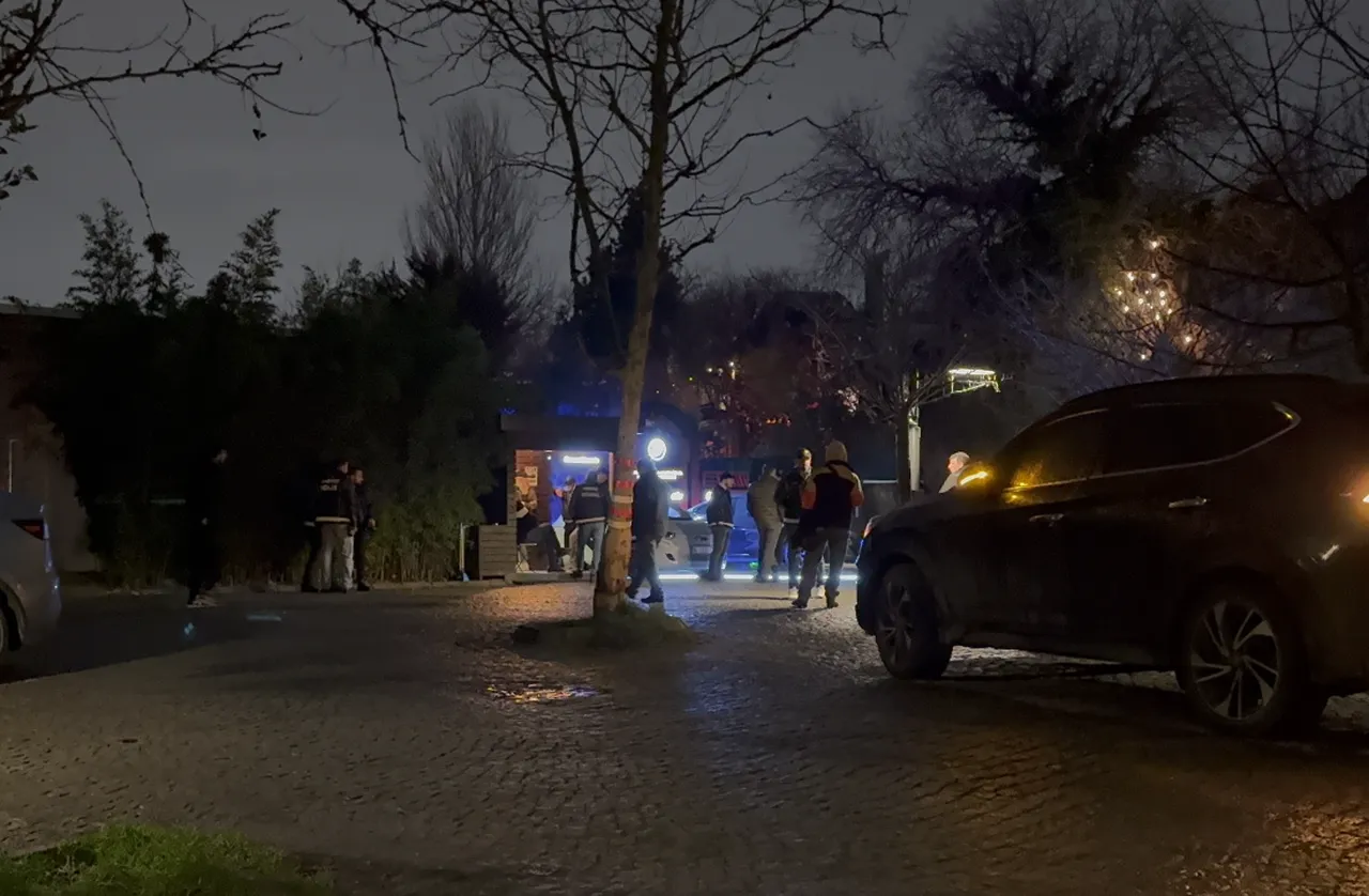 Ünlülerin gittiği spor salonuna polis baskını!