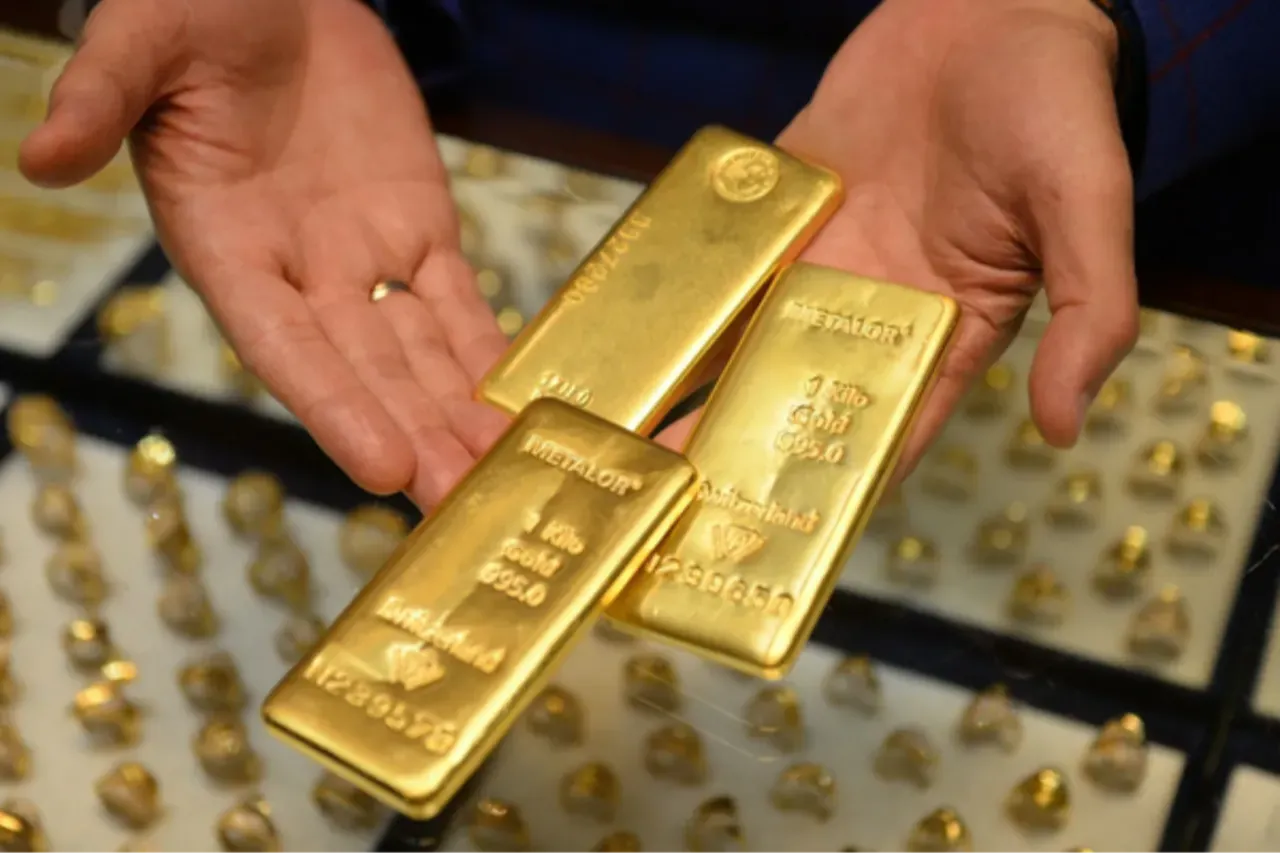 Altında rekor serisi devam edecek! Uzman isim rakam verip 