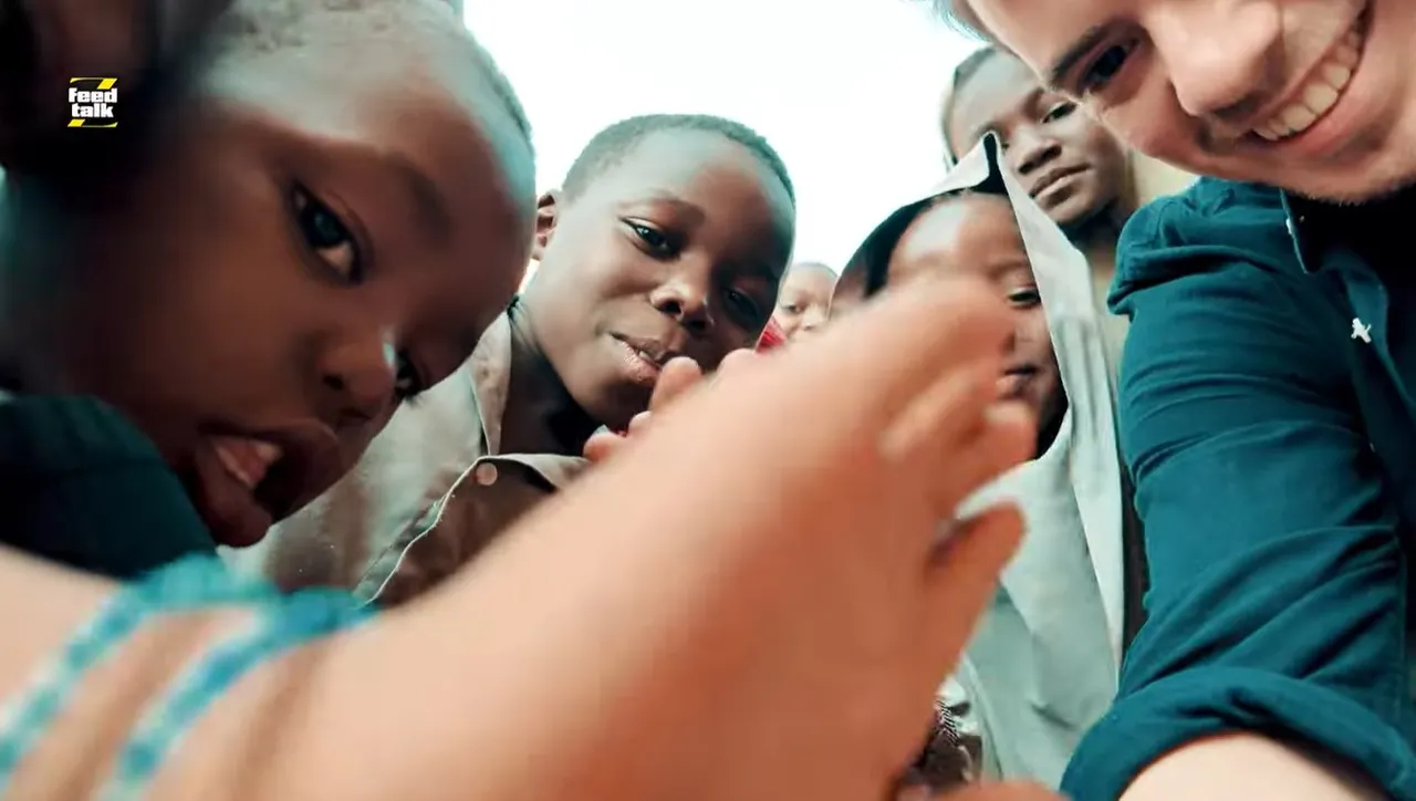 FeedTalkz ekibi Nijer’de: Sömürgeciliğin gölgesinden direnişe uzanan bir yolculuk