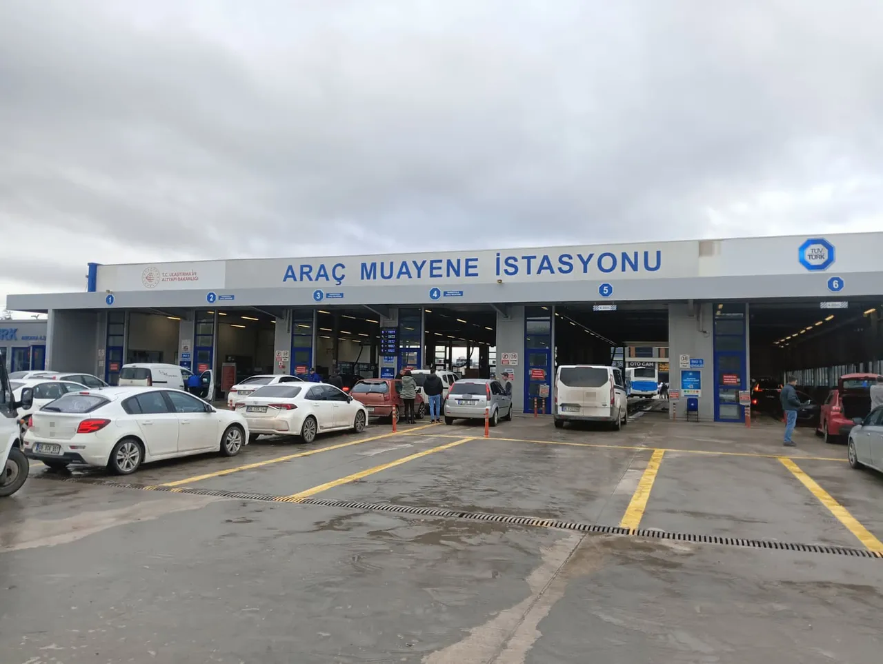 Polisi çıkan kavgada öldürmüşlerdi! Kan donduran görüntüler çıktı: 30 kişi bir olup...