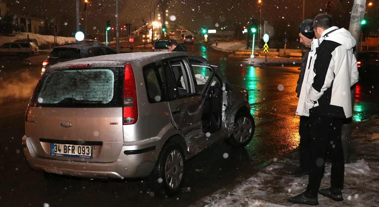 Erzurum'da zincirleme kaza! Çok sayıda yaralı var