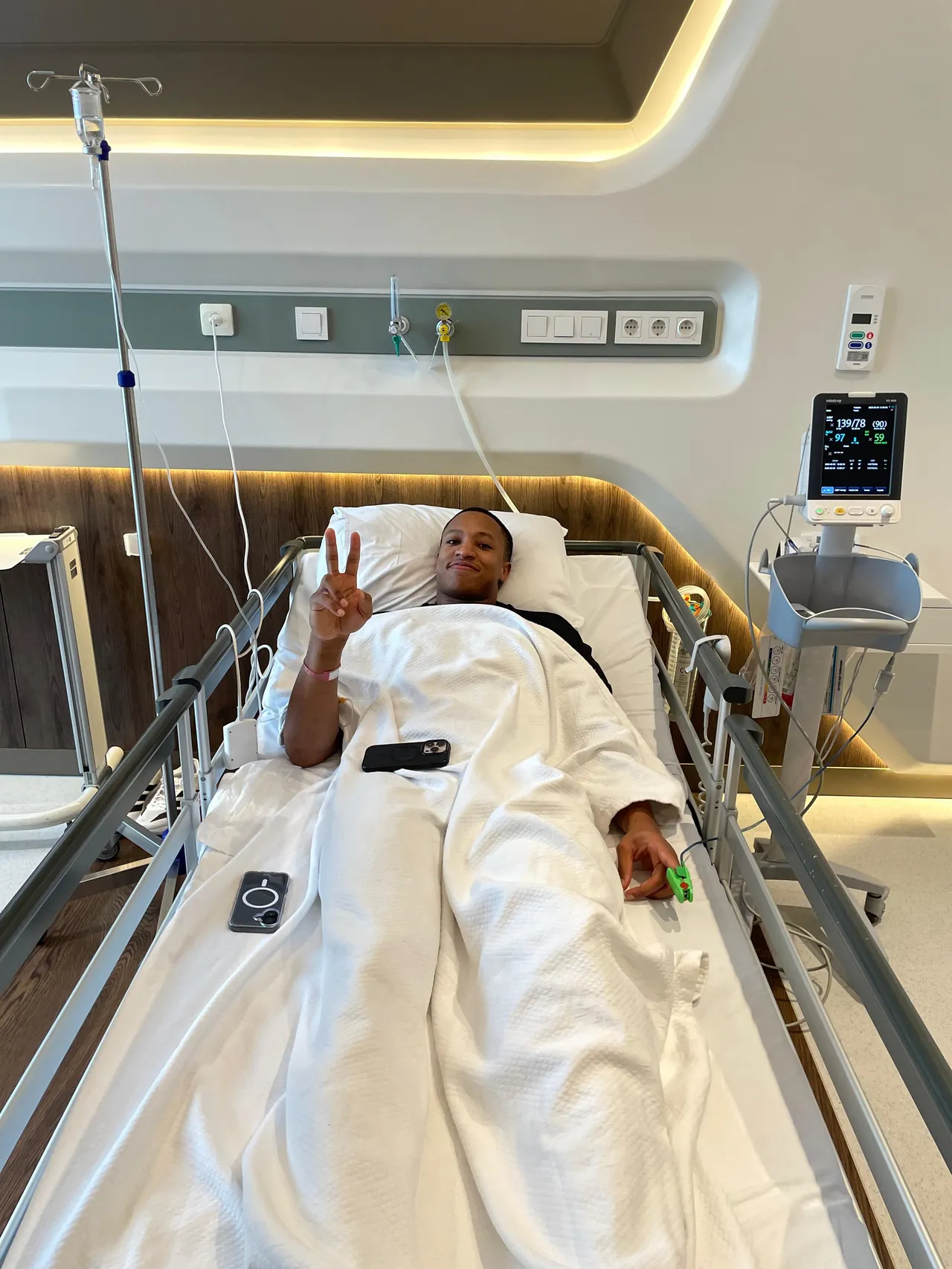 Fenerbahçeden Devon Hall’un sağlık durumu hakkında açıklama