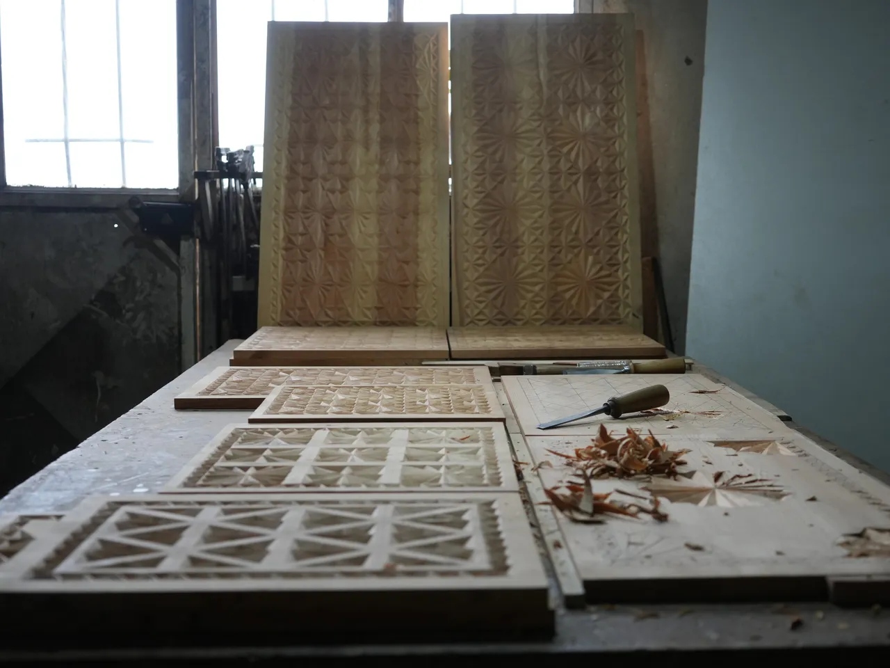 Hobisini mesleğe dönüştürdü: Selçuklu ve Osmanlı motifleri ahşapta hayat buluyor