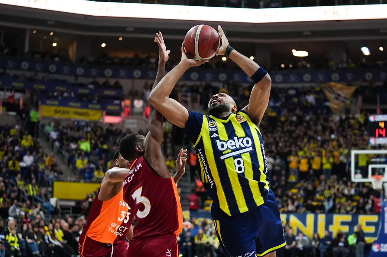 Nefes kesen derbide zafer Fenerbahçe'nin!