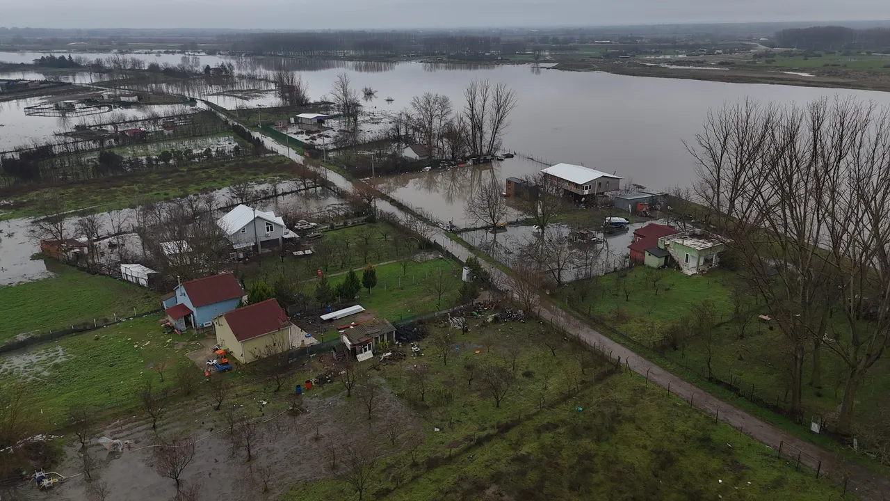 Turuncu alarm verilmişti! Meriç Nehri'nde su debisi düşmeye başladı
