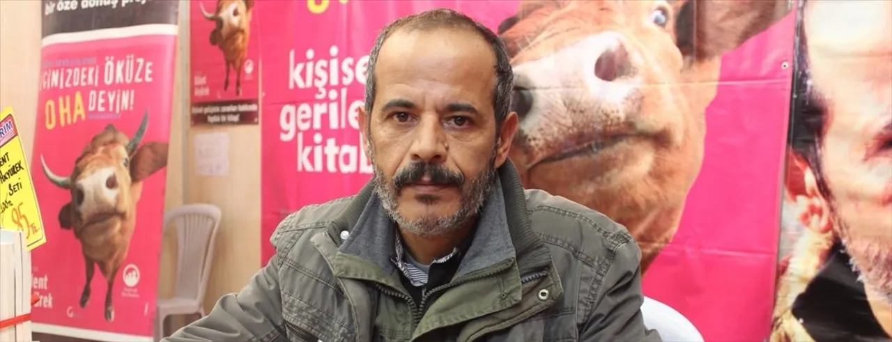 Yazar Bülent Akyürek hayatını kaybetti