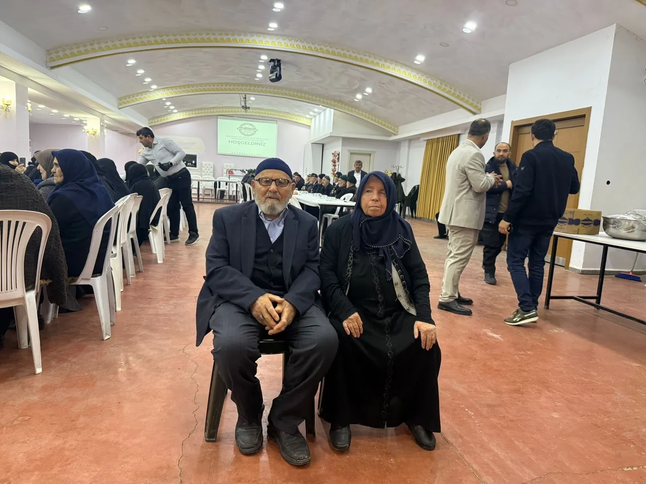 50 yıl evli kalan çiftler, ailenin önemini anlattı: Bir yastıkta yarım asır