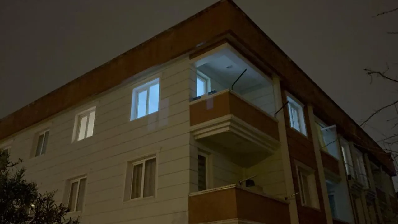 Birine kafa attı, diğerini bıçakladı! Ne yaptın sen küçük dayı?