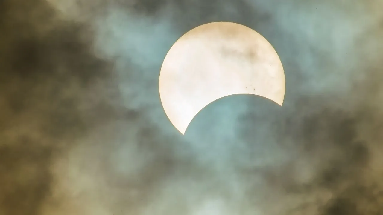 Güneş Tutulması ne zaman, Türkiye'den izlenebilecek mi? Halkalı Güneş Tutulması günü ve saati!