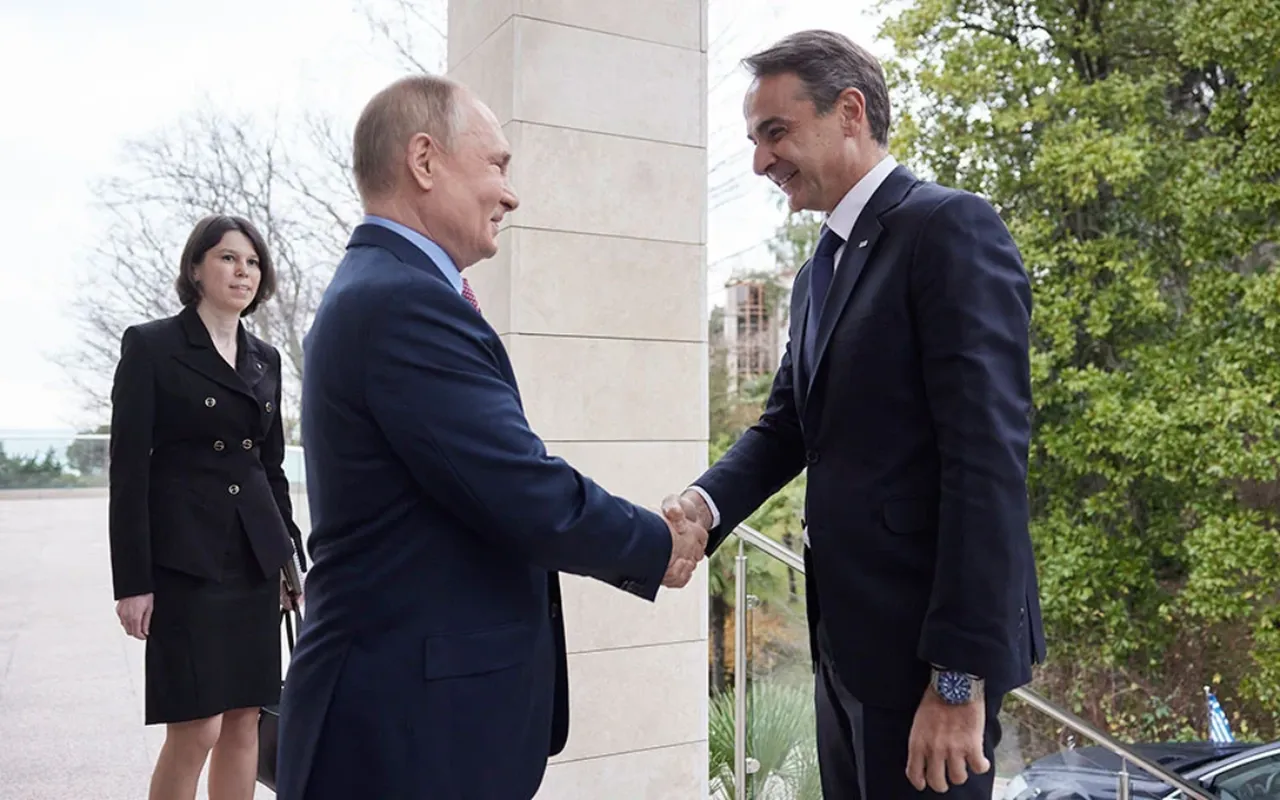 Yunan basınından dikkat çeken  Rusya itirafı: Karadeniz’in komutası Türkiye’de olacak!