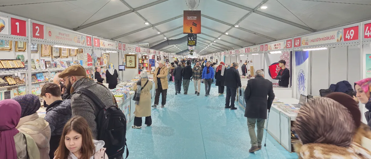 43. buluşma Fatih'te: Ramazanda kitap fuarı geleneği devam ediyor
