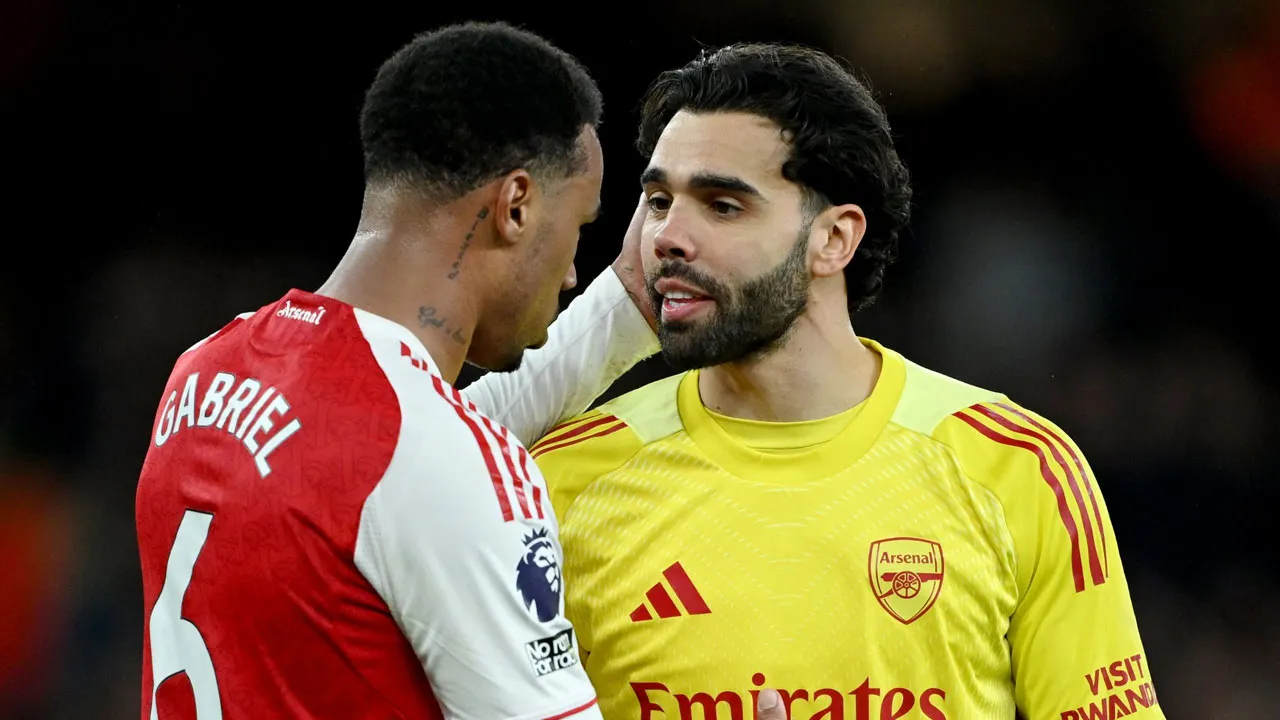 Arsenal, Chelsea'yi kornerden vurdu