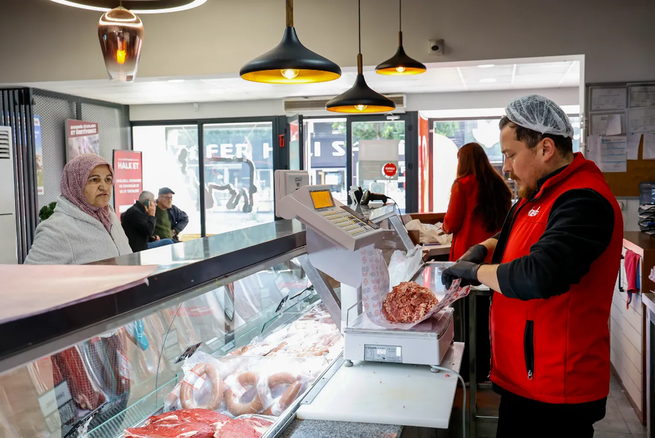 Belediye'den Halk Et projesi: Fiyatlar uygun rahatlıkla alışveriş yapıyoruz