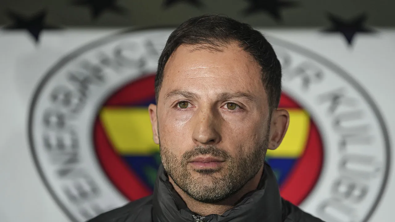 Fenerbahçe'de Tedesco'dan kötü haber: Takımın başında olamayacak