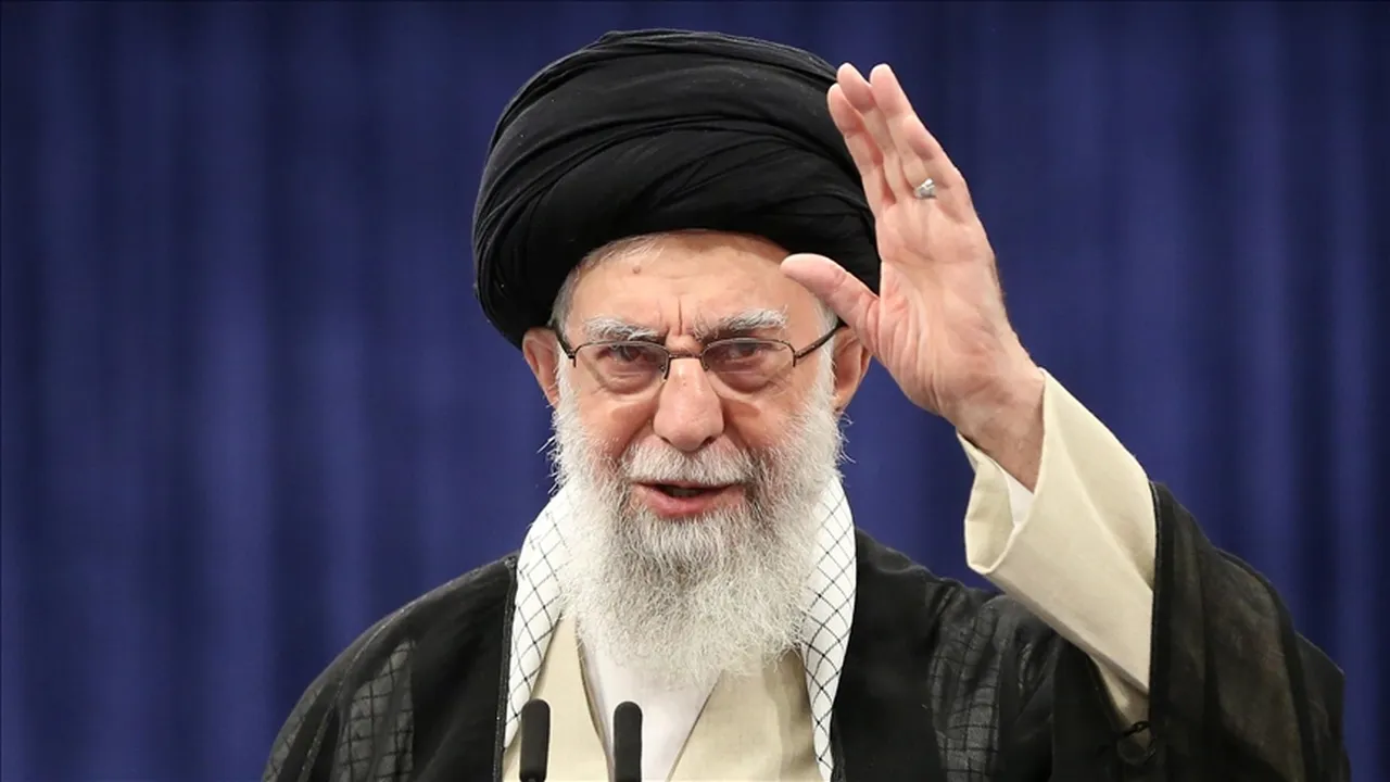 Geçici dini lider olarak atanan Ayetullah Arafi kimdir? Ayetullah Arafi hakkında bilinenler