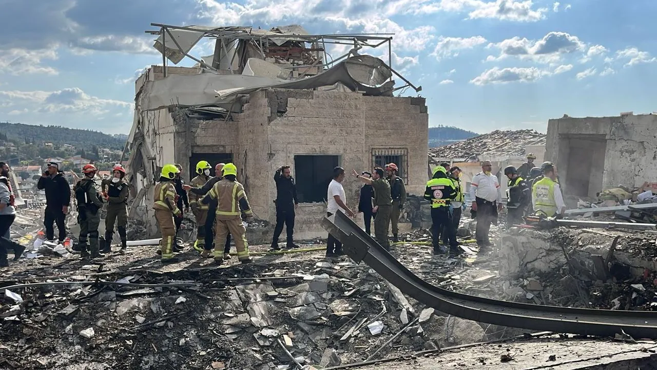 İran dronu İsrail Büyükelçiliği binasına çarptı!