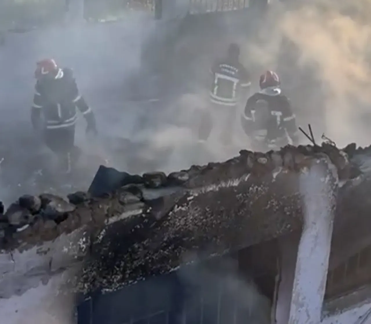 Osmaniye’de çiftlikte yangın! Onlarca hayvan telef oldu