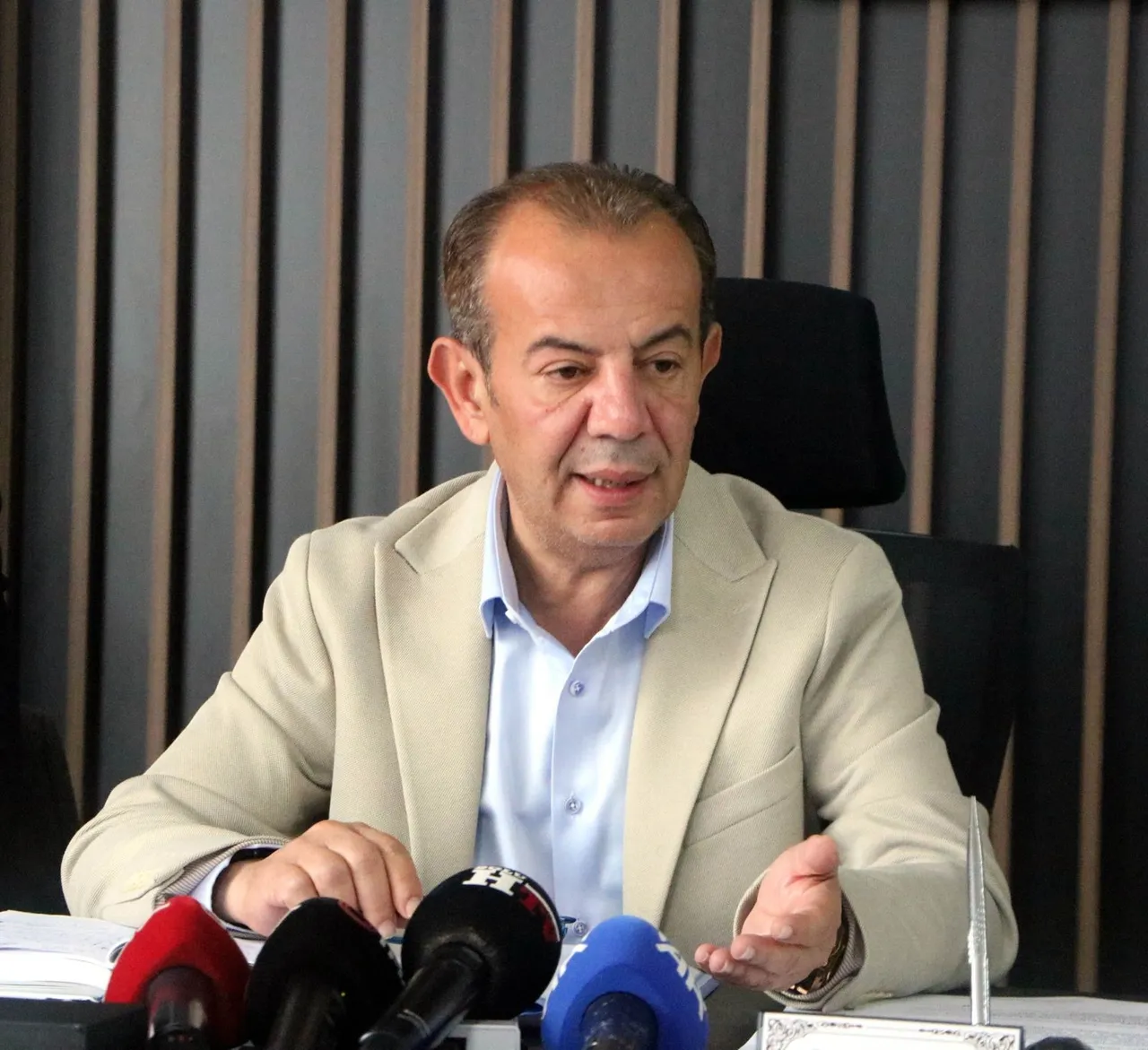 Tanju Özcan'ın 'haraç' istediği iddia edilen mağdurlar konuştu: Para vermeyene mühür...