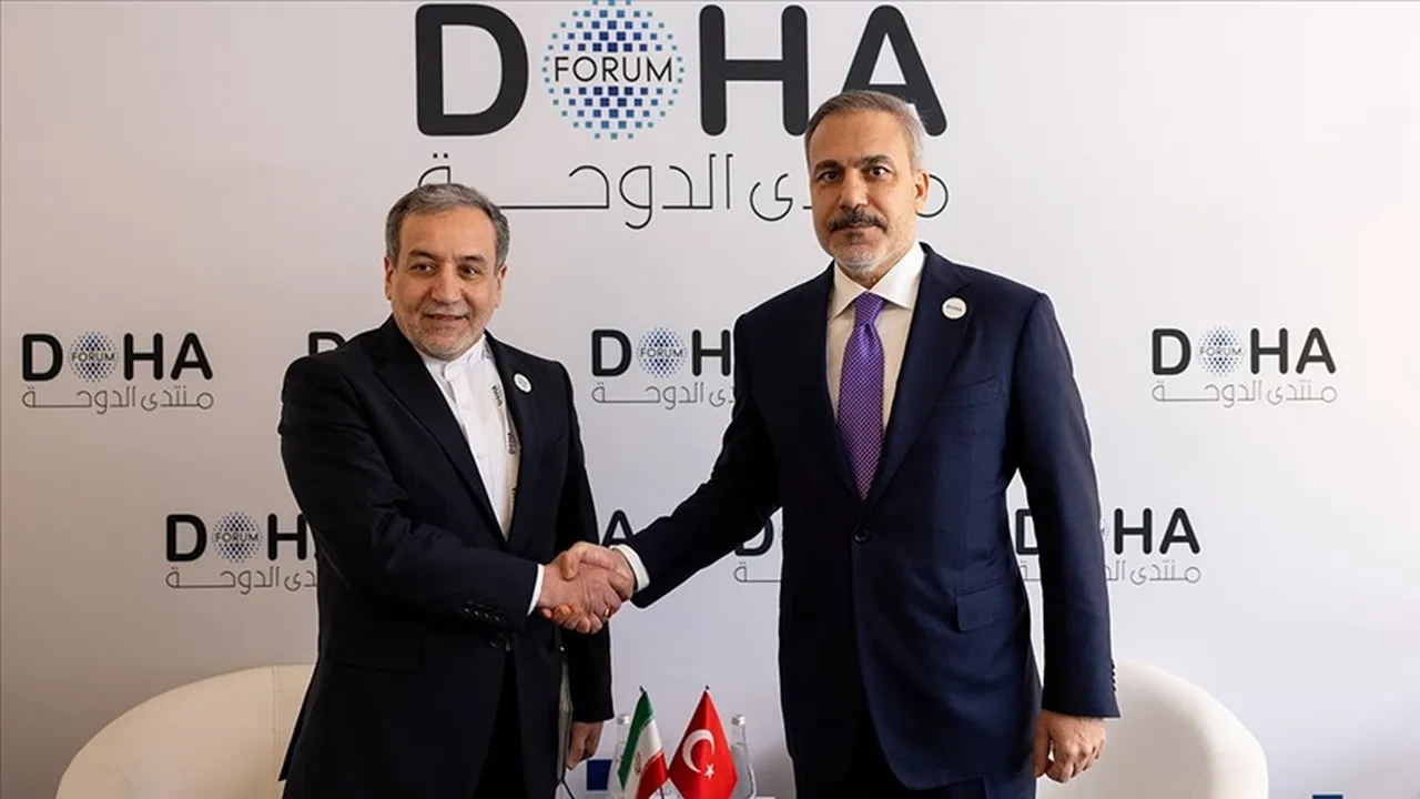 Düşürülen füzenin ardından Hakan Fidan, İranlı mevkidaşıyla görüştü