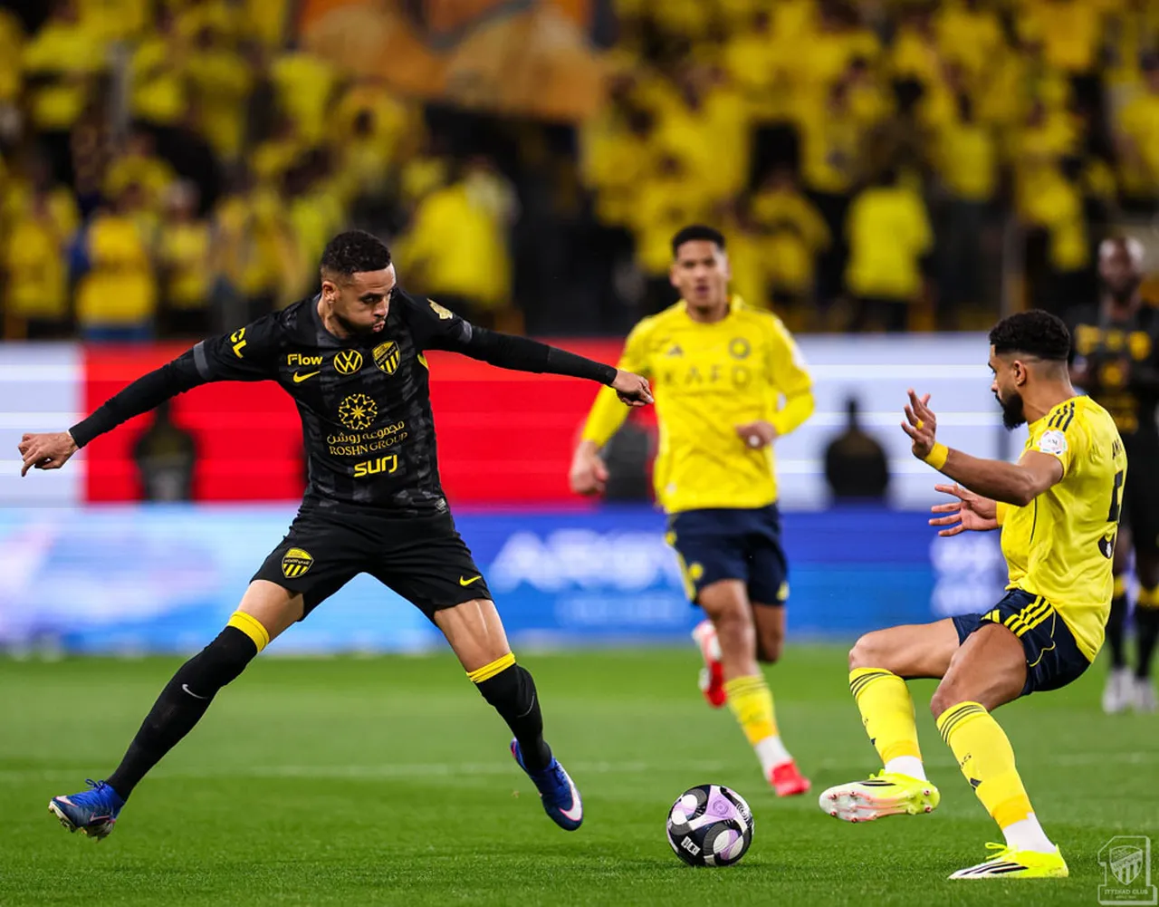 Youssef En-Nesyri (Solda)