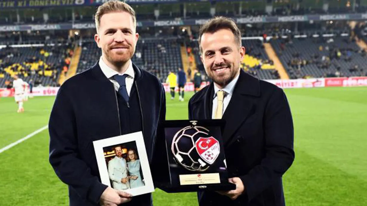 Fenerbahçe, Bursaspor ve Fatih Tekke'ye fair play ödülleri takdim edildi