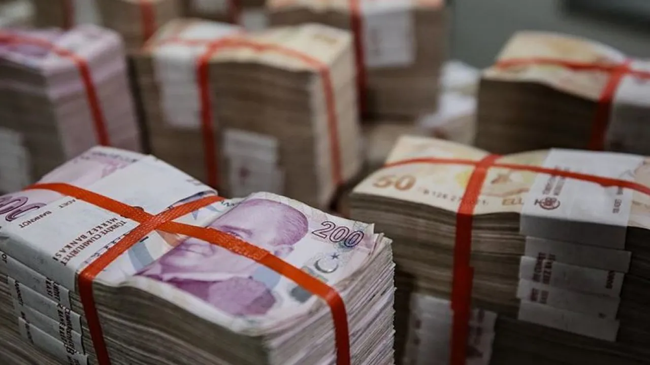 Hazine iki ihaleyle 45,6 milyar lira borçlandı