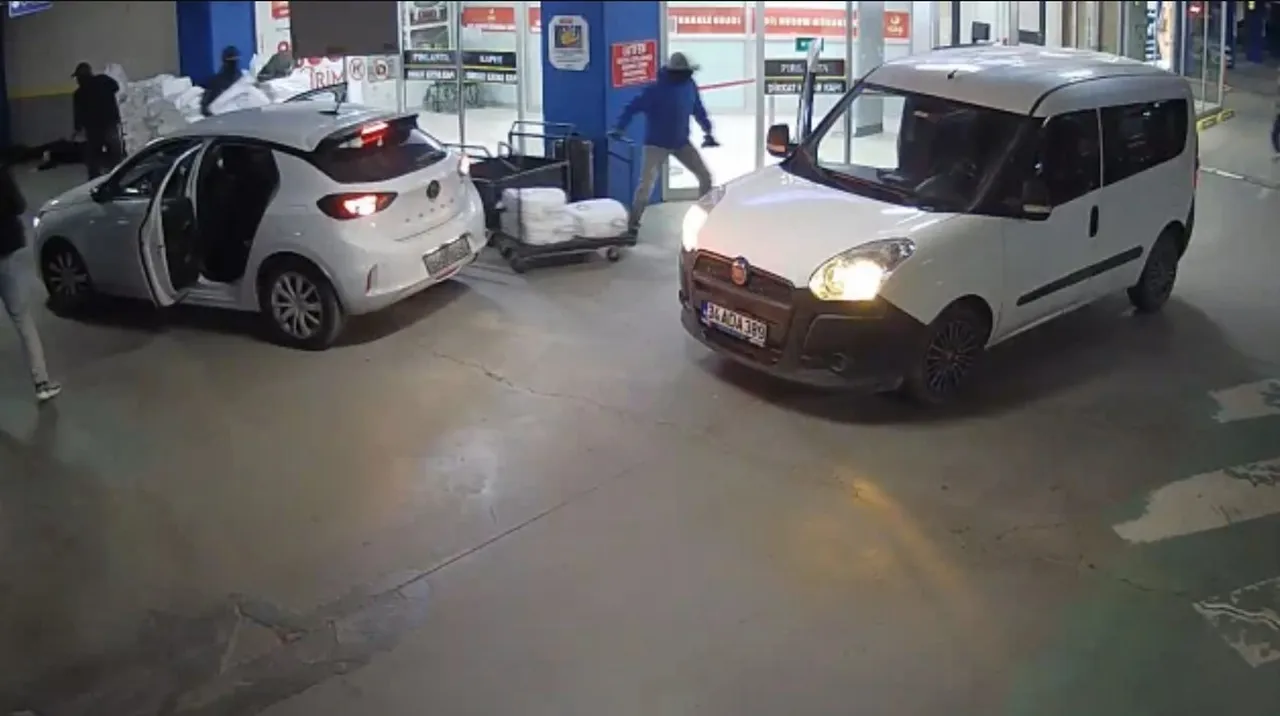 Kuyumcukent'te büyük soygun! Uzun namlulu silahlarla gelip milyonlarla kaçtılar