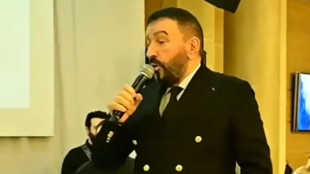 Mustafa Topaloğlu sahneyi terk etti