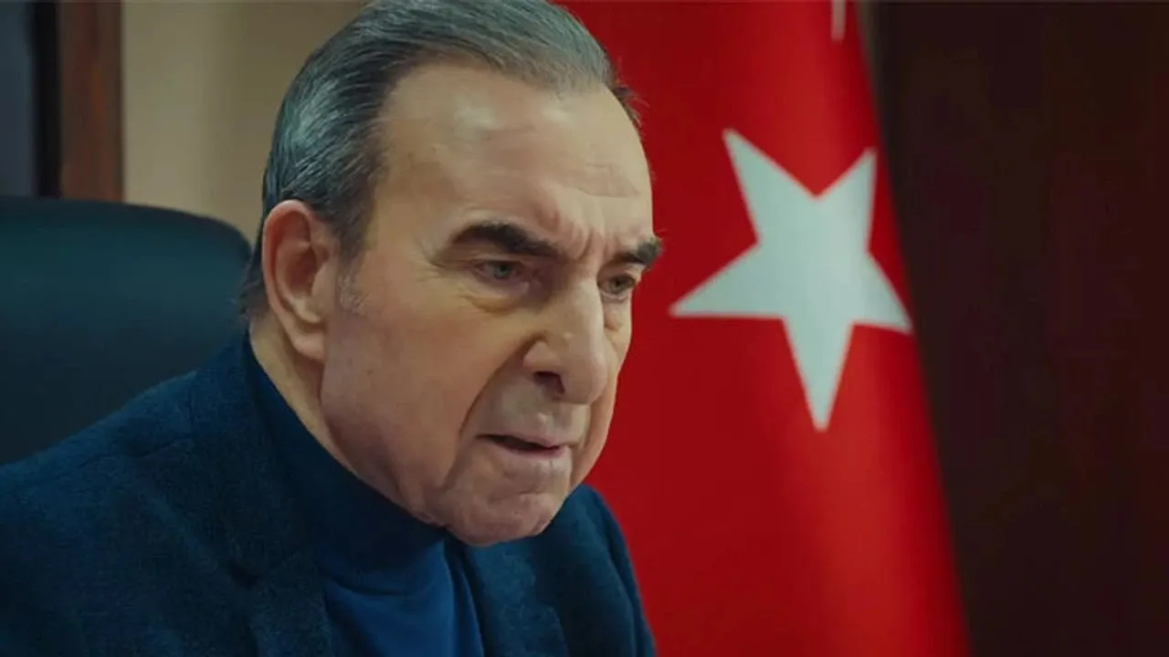 Oyuncu Zafer Ergin hastaneye kaldırıldı! Eşinden açıklama var